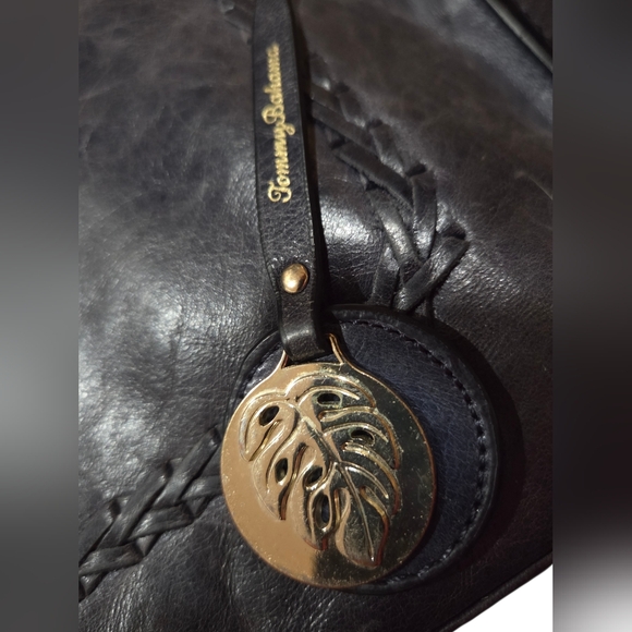 Tommy Bahama - Ipis Distressed Navy Blue Leather Crossbody Bag - Picture 4 of 10